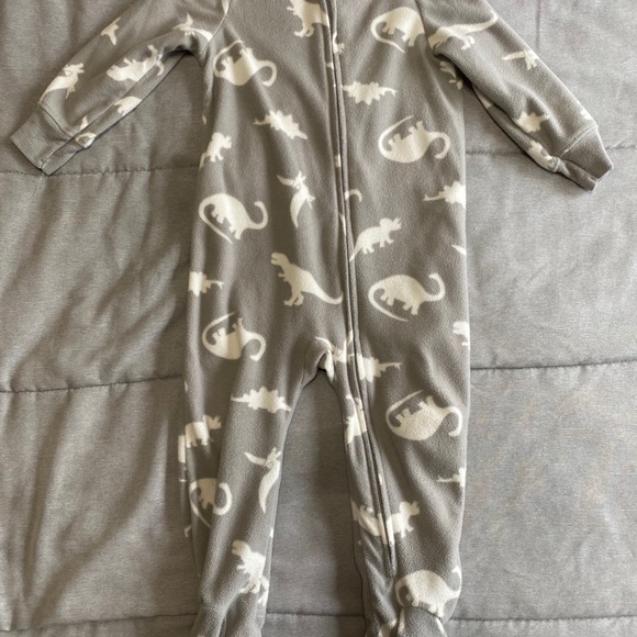 Bundle Fleece 2T PJs - Picture 2 of 7